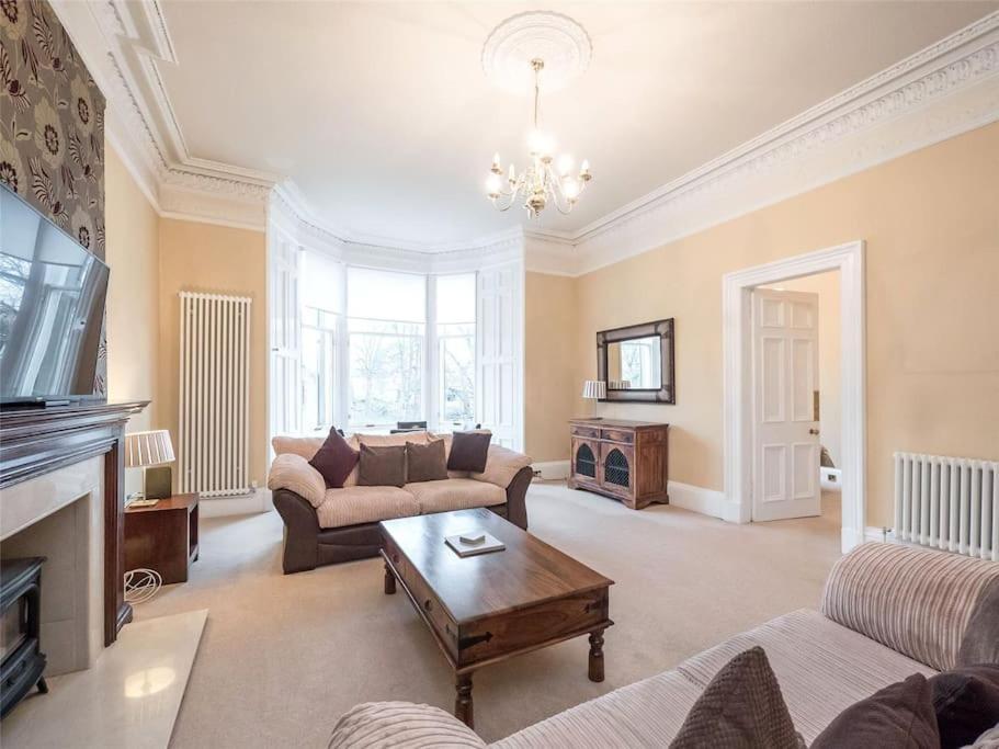 Beautiful & Bright 2 Bed Flat Murrayfield إدنبرة المظهر الخارجي الصورة