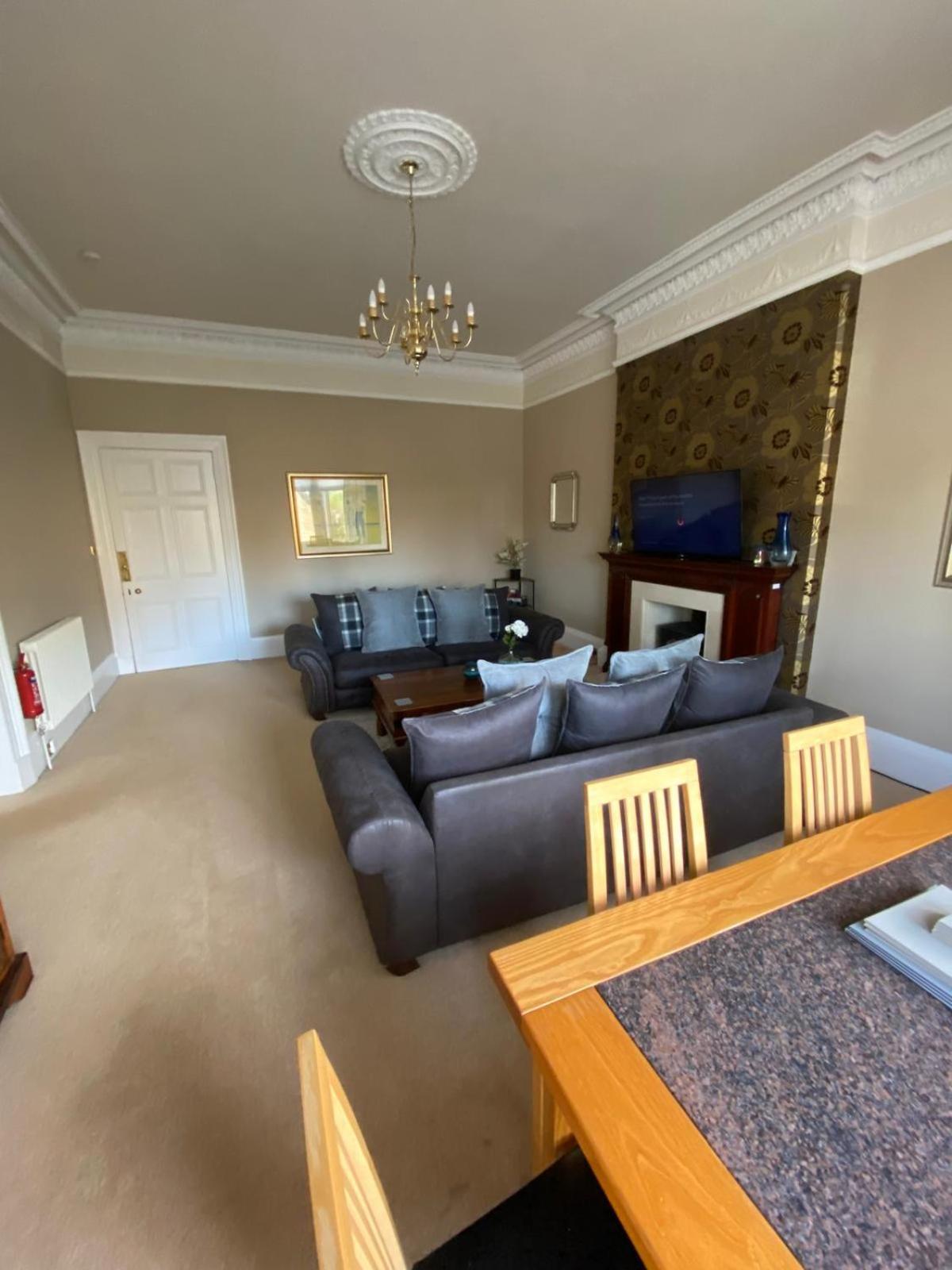 Beautiful & Bright 2 Bed Flat Murrayfield إدنبرة المظهر الخارجي الصورة